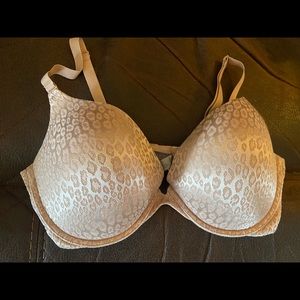 Victoria’s secret new without tags push-up bra 38D